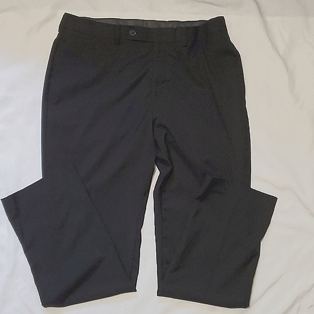 Calvin Klein dress slacks size 34 x30 Black. One wear only.